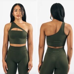 Alphalete asymmetrical bra green